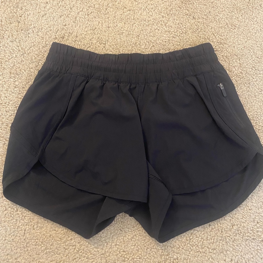 Like new Lululemon black shorts size 8